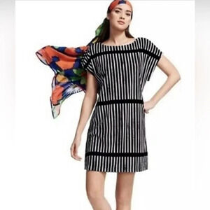 MERIMEKKO for TARGET Black and white terry beach coverup/dress size M.‎